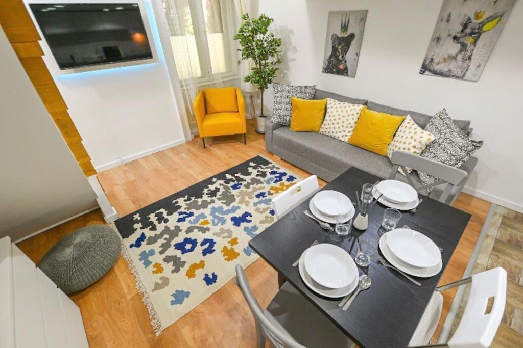 2 Bedroom Flat In Damjanich Str., Hirsch Будапешт Экстерьер фото